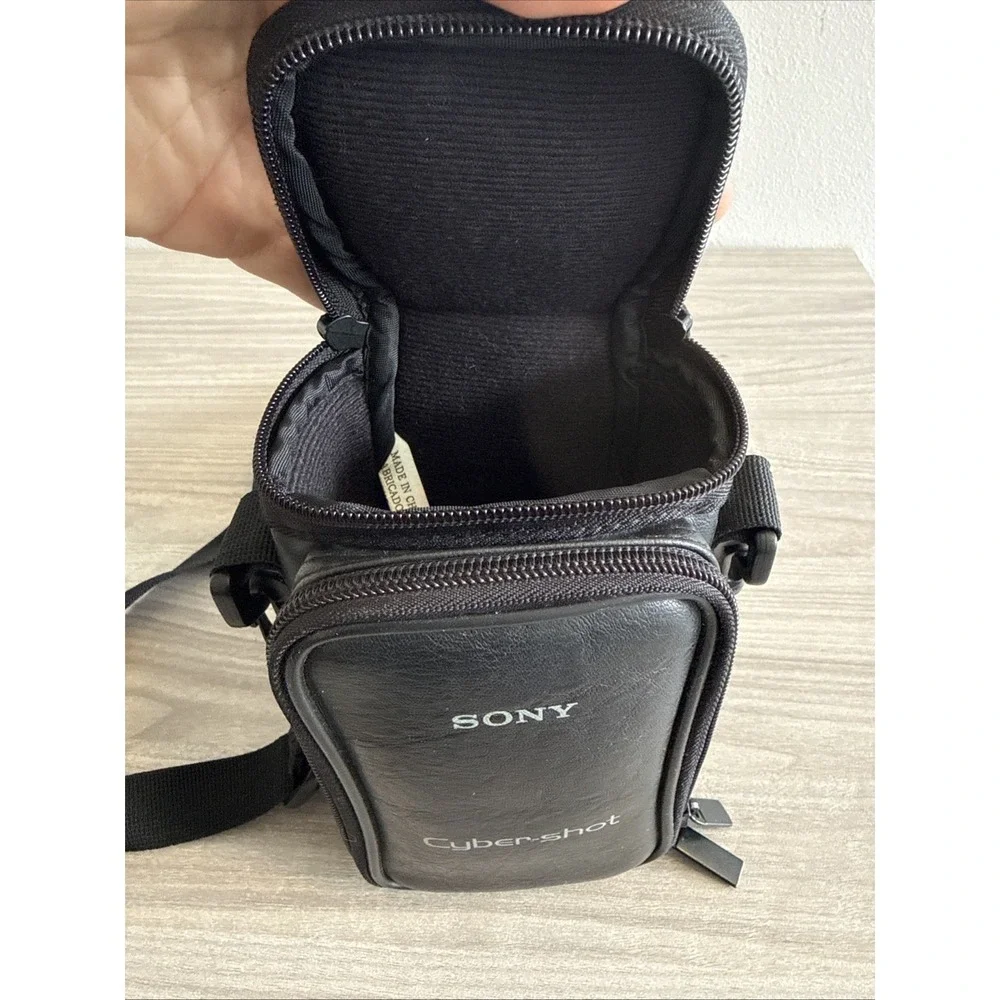 Vintage - Sony Cyber-Shot Camera Soft Leather Case - Bag & Strap